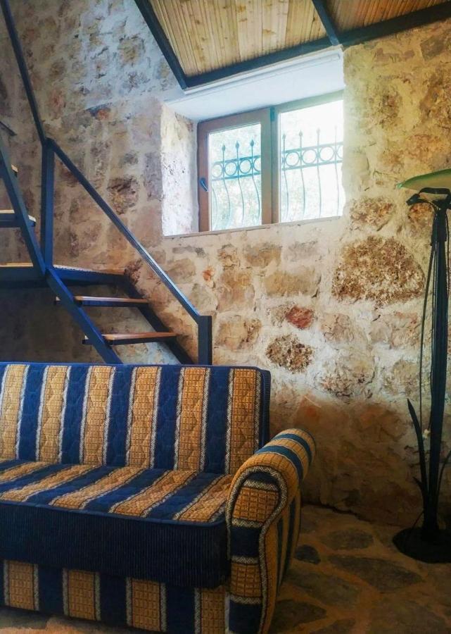 My Stone Inn Kadirleryakasi Esterno foto